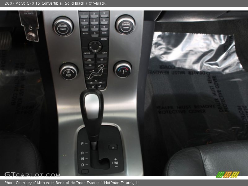 Solid Black / Off-Black 2007 Volvo C70 T5 Convertible