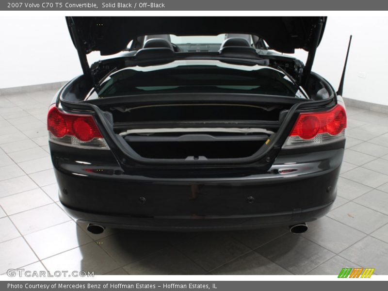 Solid Black / Off-Black 2007 Volvo C70 T5 Convertible