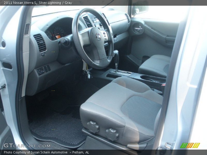 Silver Lightning / Gray 2011 Nissan Xterra S