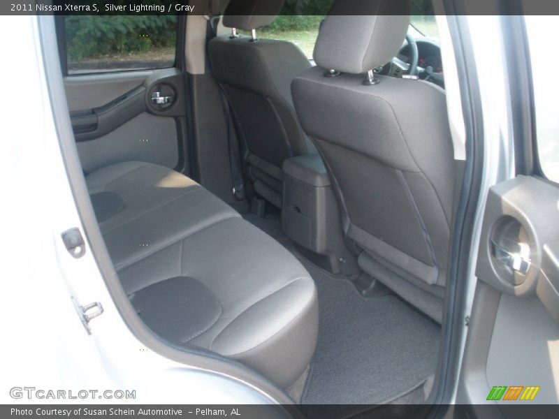 Silver Lightning / Gray 2011 Nissan Xterra S
