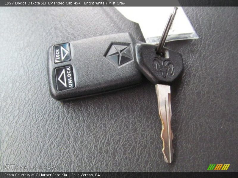 Bright White / Mist Gray 1997 Dodge Dakota SLT Extended Cab 4x4