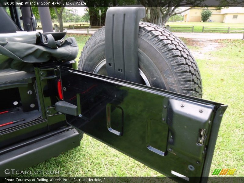 Black / Agate 2000 Jeep Wrangler Sport 4x4