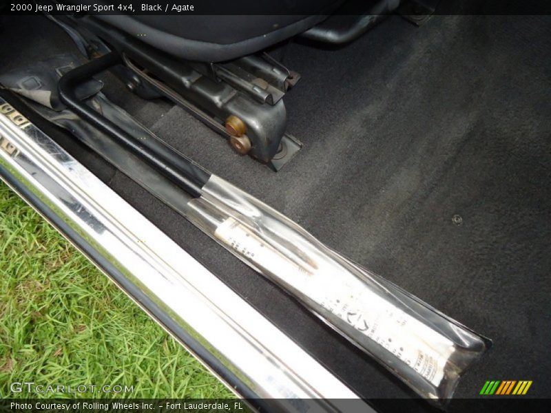 Black / Agate 2000 Jeep Wrangler Sport 4x4