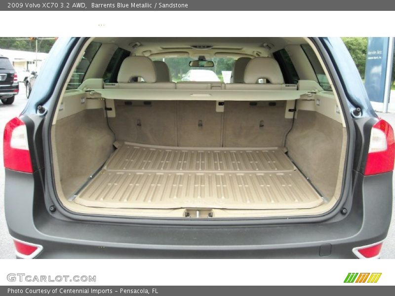 Barrents Blue Metallic / Sandstone 2009 Volvo XC70 3.2 AWD