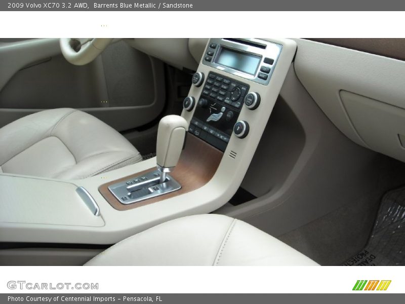 Barrents Blue Metallic / Sandstone 2009 Volvo XC70 3.2 AWD