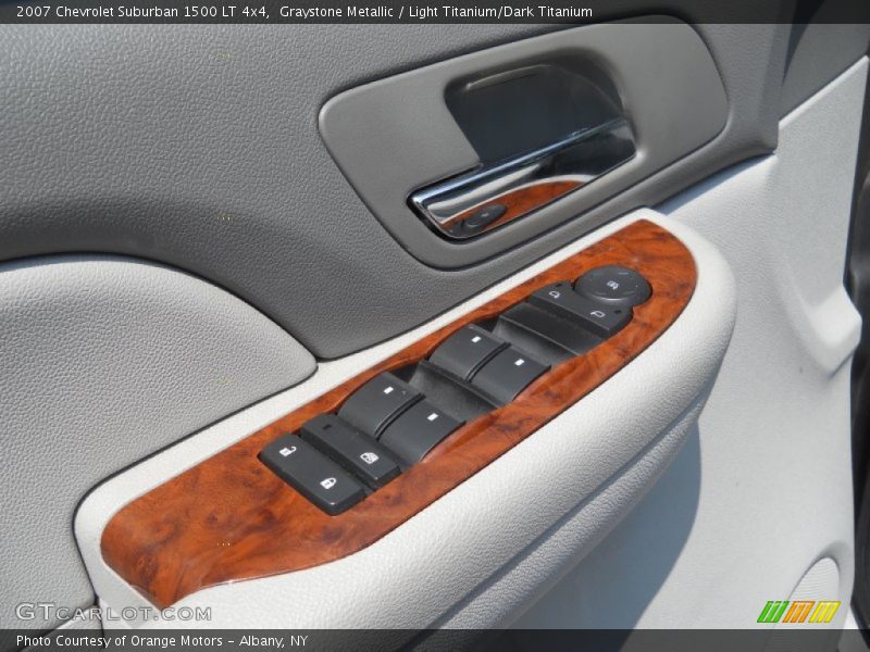 Graystone Metallic / Light Titanium/Dark Titanium 2007 Chevrolet Suburban 1500 LT 4x4