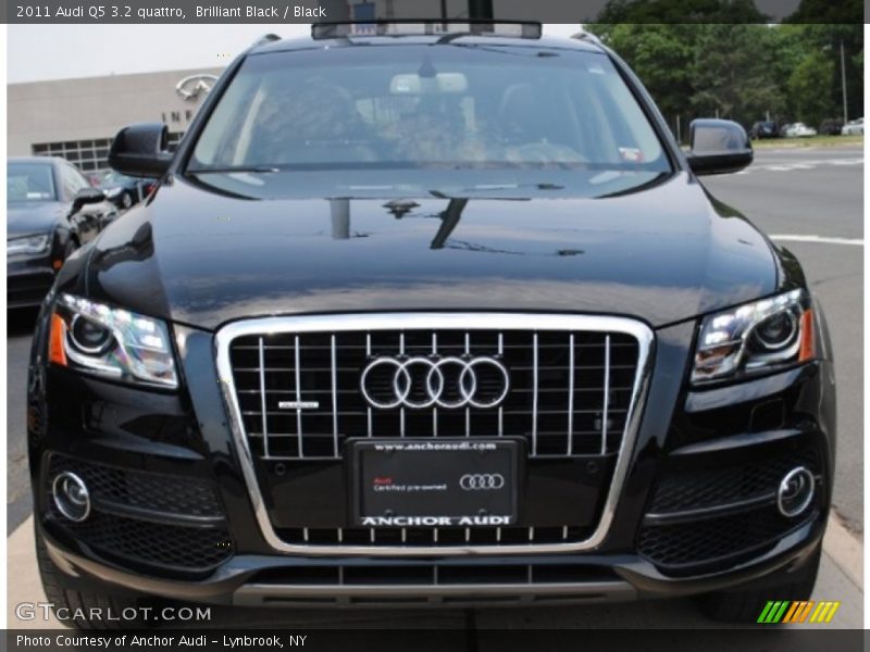 Brilliant Black / Black 2011 Audi Q5 3.2 quattro