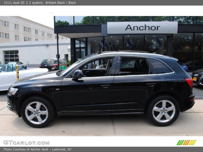 Brilliant Black / Black 2011 Audi Q5 3.2 quattro