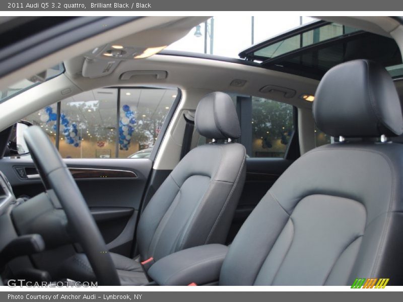 Brilliant Black / Black 2011 Audi Q5 3.2 quattro