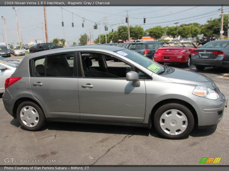 Magnetic Gray / Charcoal 2009 Nissan Versa 1.8 S Hatchback