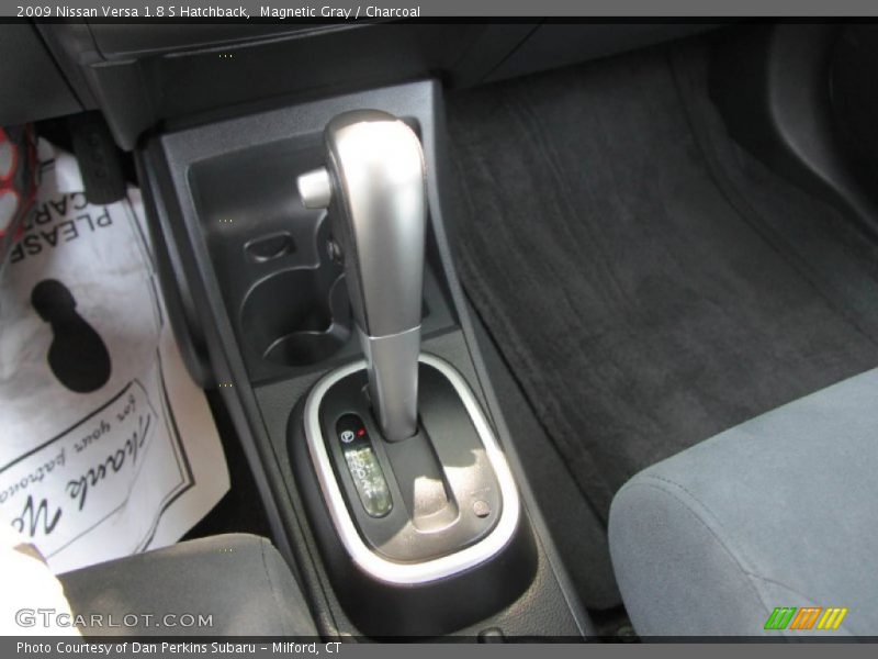 Magnetic Gray / Charcoal 2009 Nissan Versa 1.8 S Hatchback