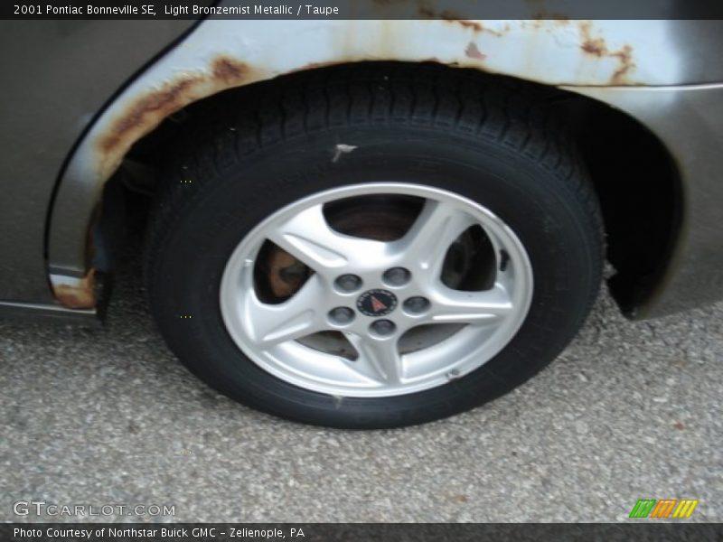 Light Bronzemist Metallic / Taupe 2001 Pontiac Bonneville SE