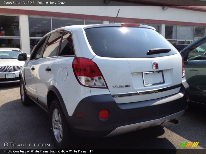 Polar White / Gray 2009 Saturn VUE XE