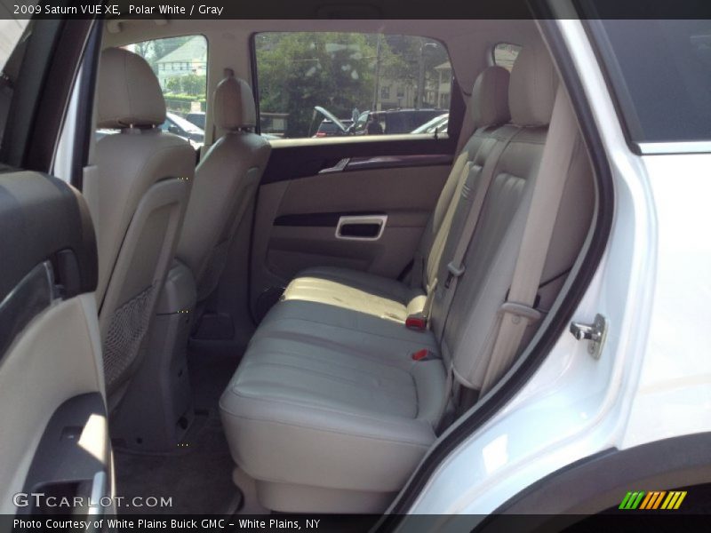 Polar White / Gray 2009 Saturn VUE XE