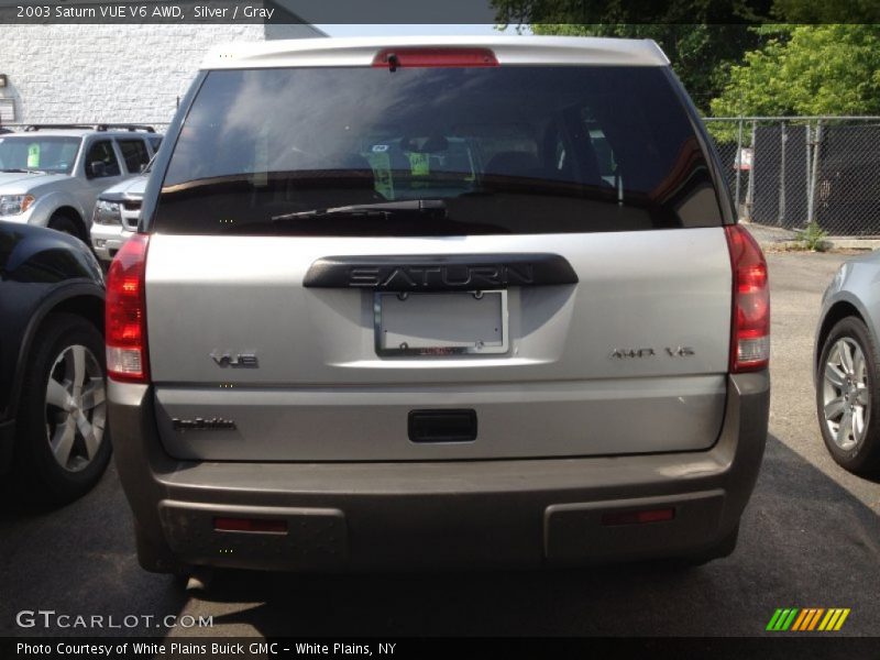 Silver / Gray 2003 Saturn VUE V6 AWD