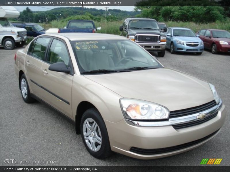 Light Driftwood Metallic / Neutral Beige 2005 Chevrolet Malibu Sedan
