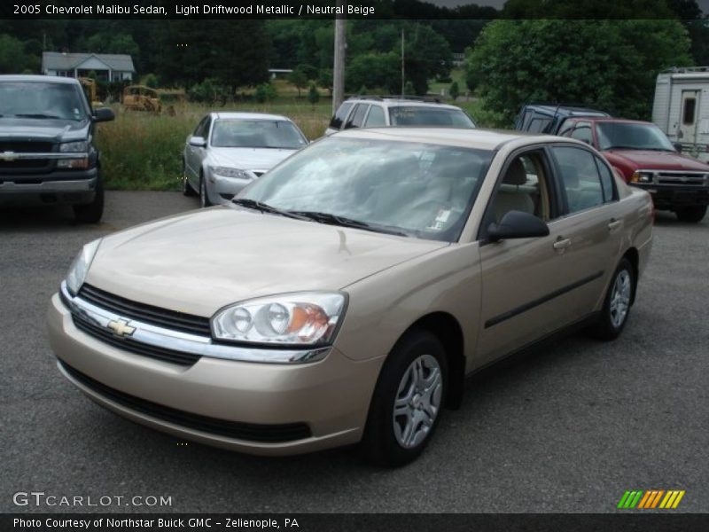 Light Driftwood Metallic / Neutral Beige 2005 Chevrolet Malibu Sedan
