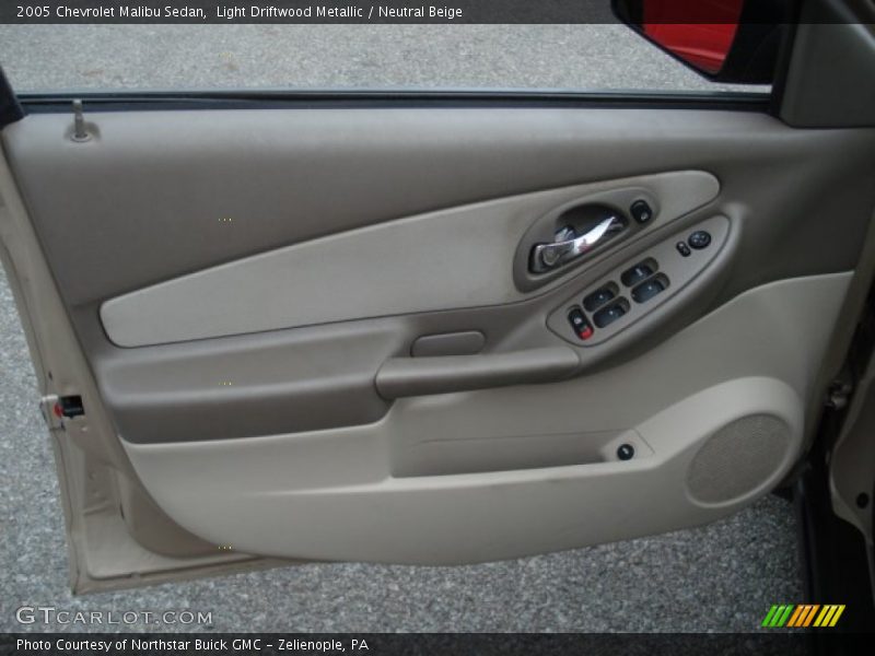 Light Driftwood Metallic / Neutral Beige 2005 Chevrolet Malibu Sedan