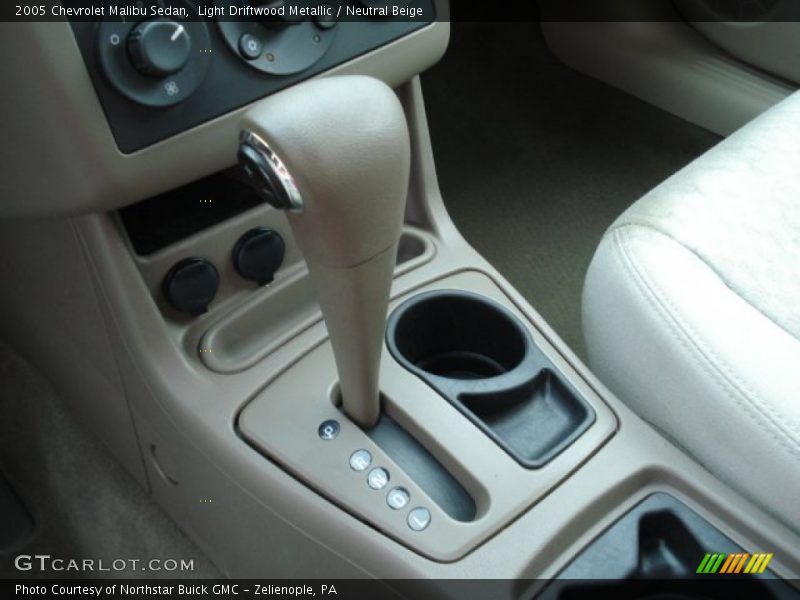 Light Driftwood Metallic / Neutral Beige 2005 Chevrolet Malibu Sedan