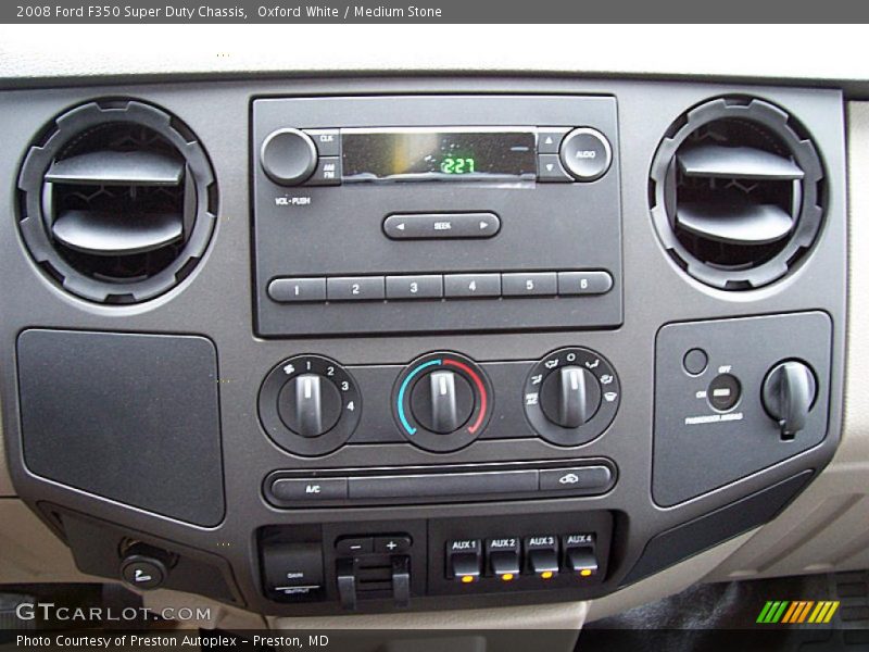 Oxford White / Medium Stone 2008 Ford F350 Super Duty Chassis
