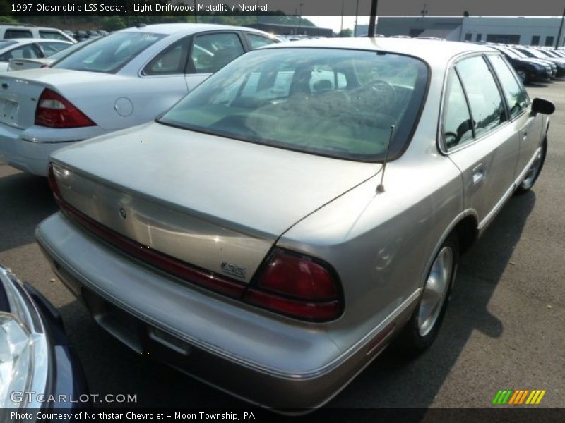 Light Driftwood Metallic / Neutral 1997 Oldsmobile LSS Sedan