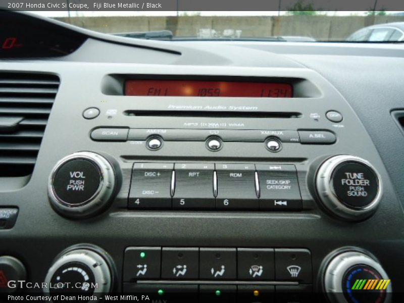 Controls of 2007 Civic Si Coupe