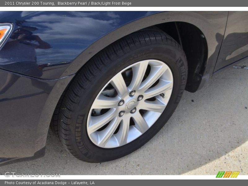 Blackberry Pearl / Black/Light Frost Beige 2011 Chrysler 200 Touring
