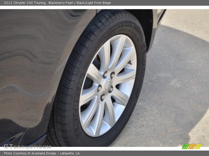 Blackberry Pearl / Black/Light Frost Beige 2011 Chrysler 200 Touring