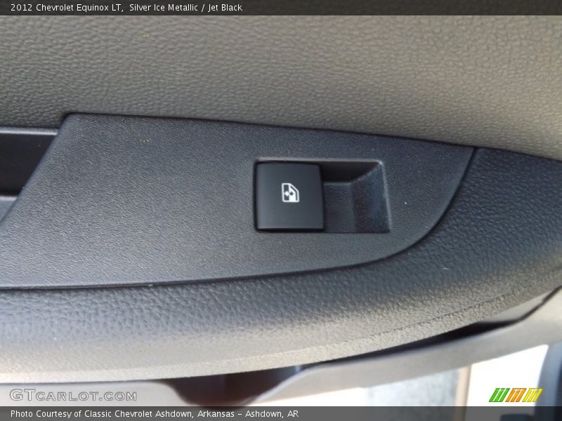 Silver Ice Metallic / Jet Black 2012 Chevrolet Equinox LT