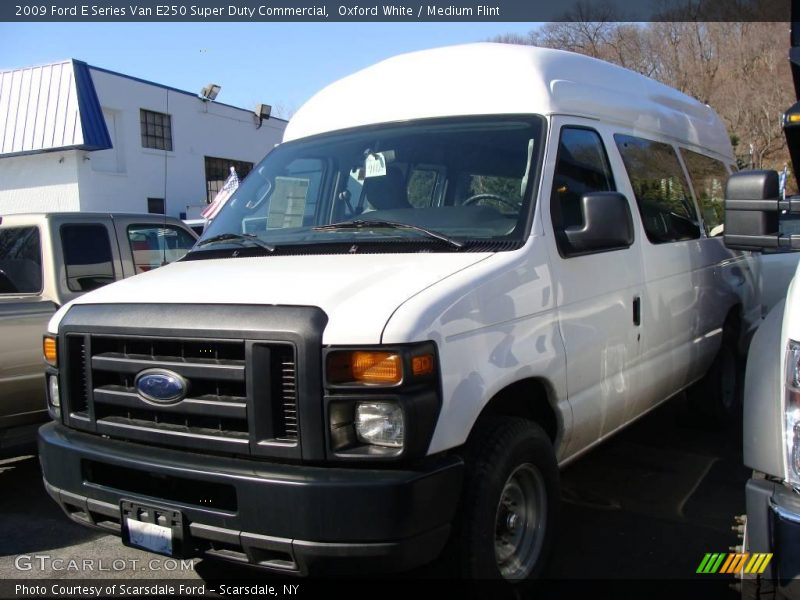 Oxford White / Medium Flint 2009 Ford E Series Van E250 Super Duty Commercial