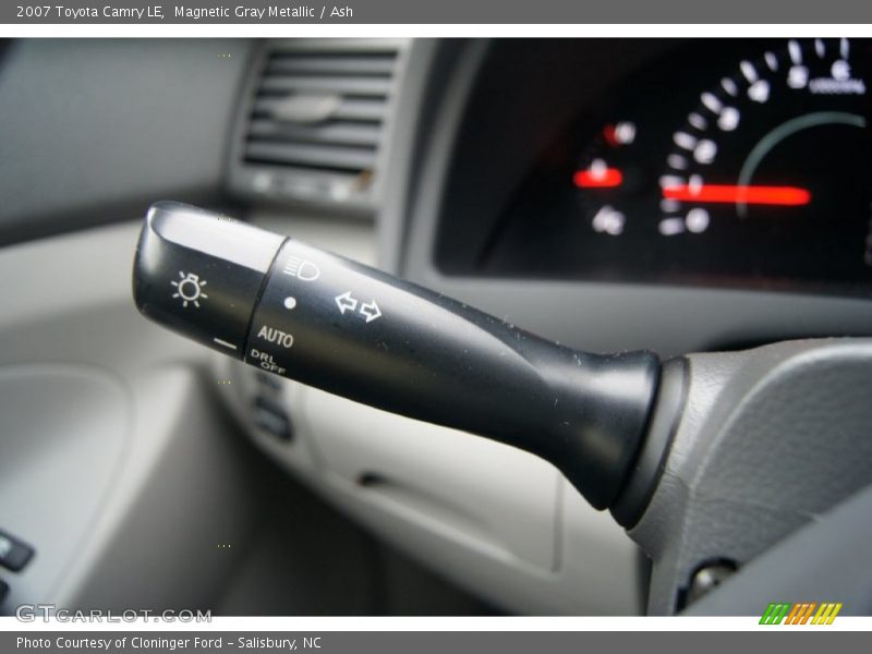 Magnetic Gray Metallic / Ash 2007 Toyota Camry LE