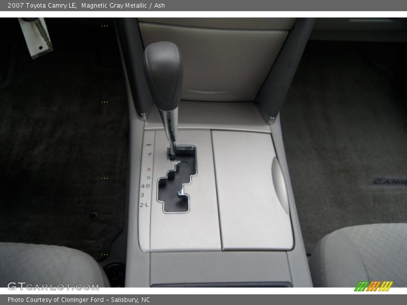 Magnetic Gray Metallic / Ash 2007 Toyota Camry LE