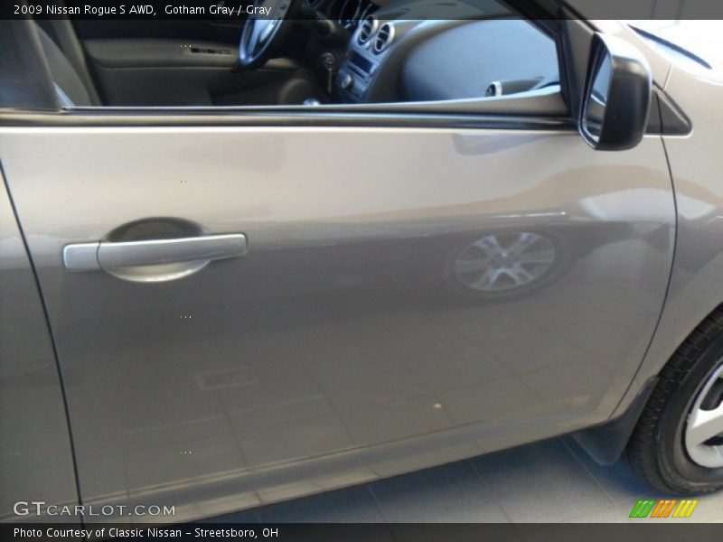 Gotham Gray / Gray 2009 Nissan Rogue S AWD