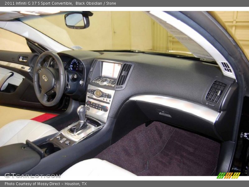 Dashboard of 2011 G 37 S Sport Convertible