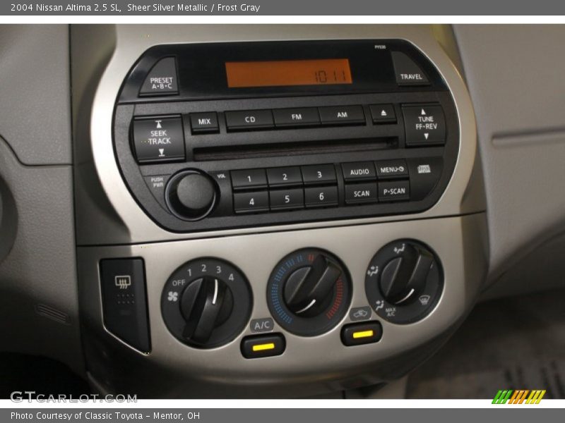 Audio System of 2004 Altima 2.5 SL