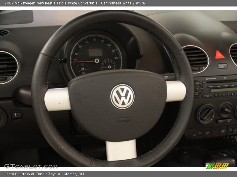  2007 New Beetle Triple White Convertible Steering Wheel