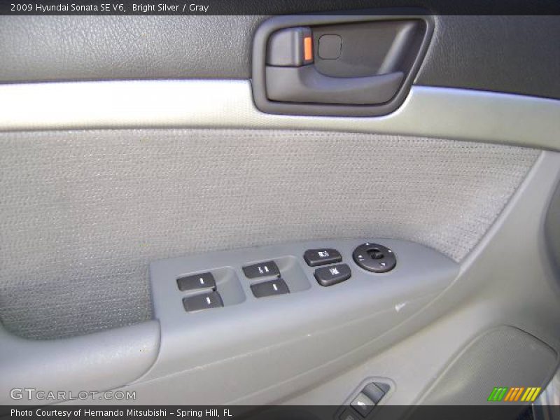Bright Silver / Gray 2009 Hyundai Sonata SE V6