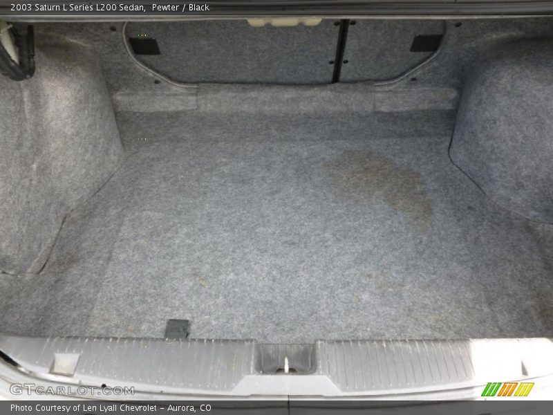 Pewter / Black 2003 Saturn L Series L200 Sedan