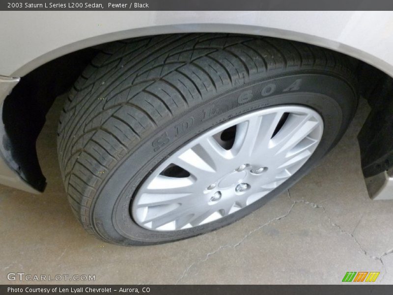 Pewter / Black 2003 Saturn L Series L200 Sedan