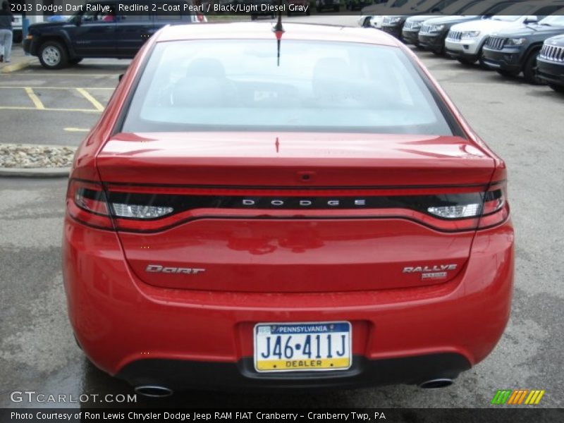 Redline 2-Coat Pearl / Black/Light Diesel Gray 2013 Dodge Dart Rallye