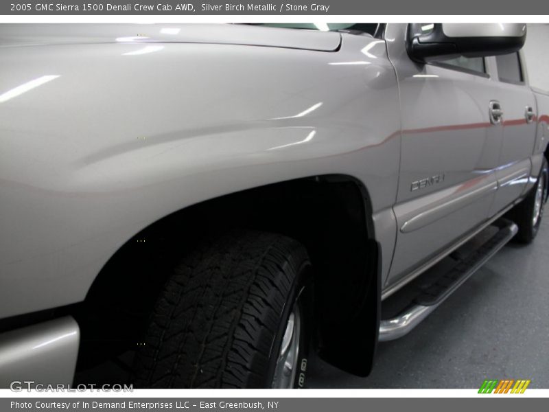 Silver Birch Metallic / Stone Gray 2005 GMC Sierra 1500 Denali Crew Cab AWD