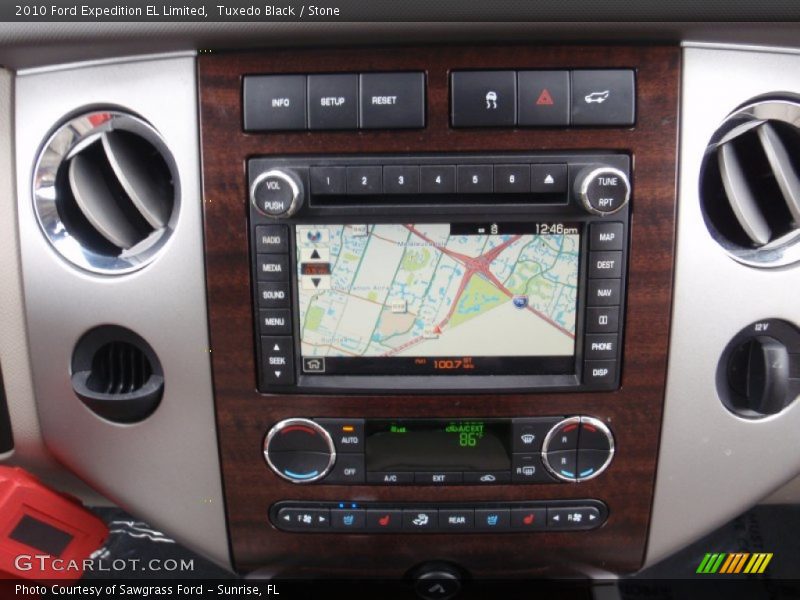Navigation of 2010 Expedition EL Limited