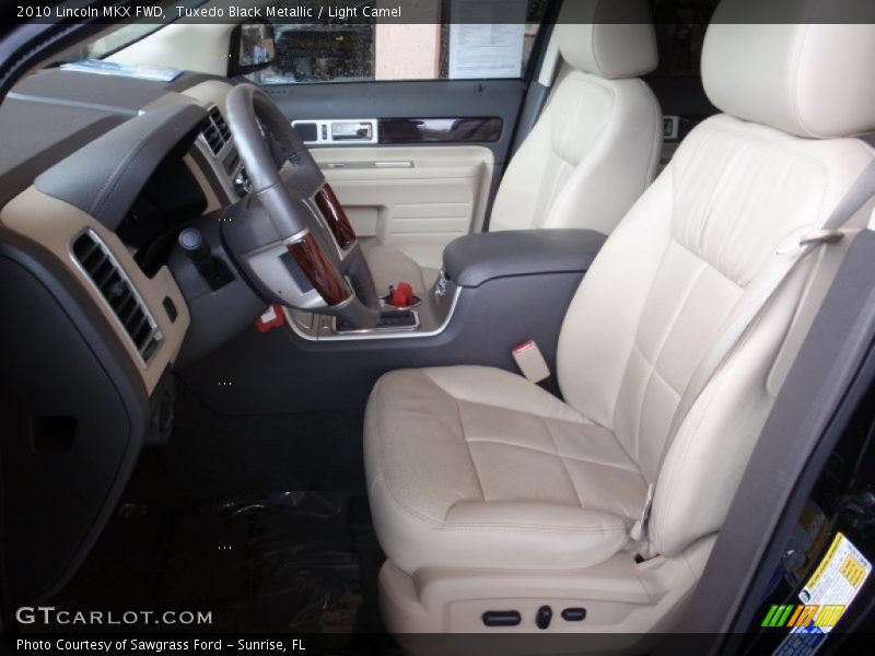 Tuxedo Black Metallic / Light Camel 2010 Lincoln MKX FWD