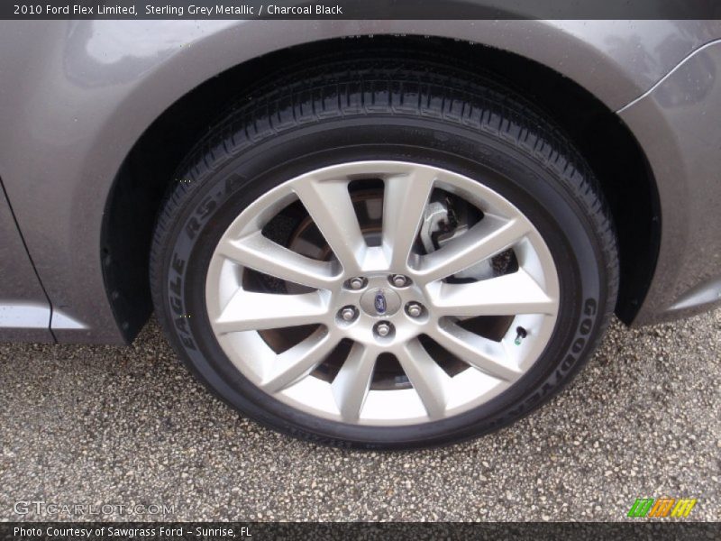 Sterling Grey Metallic / Charcoal Black 2010 Ford Flex Limited