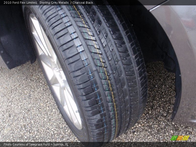 Sterling Grey Metallic / Charcoal Black 2010 Ford Flex Limited