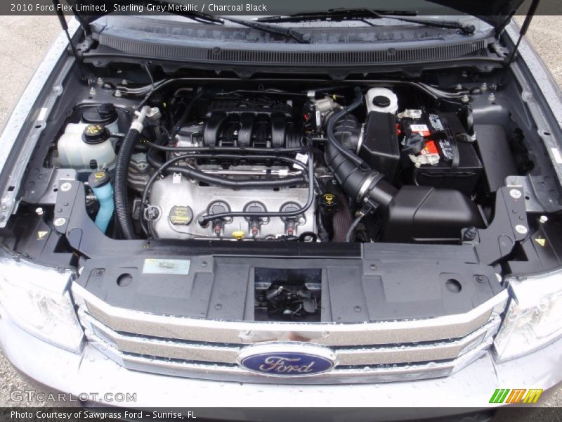 Sterling Grey Metallic / Charcoal Black 2010 Ford Flex Limited