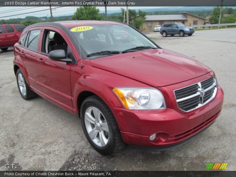 Front 3/4 View of 2010 Caliber Mainstreet