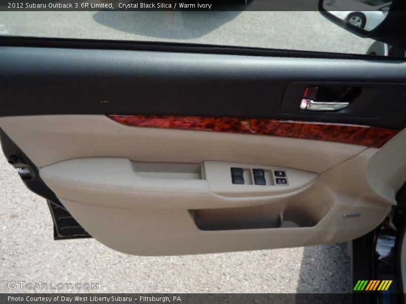 Crystal Black Silica / Warm Ivory 2012 Subaru Outback 3.6R Limited