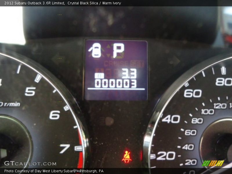 Crystal Black Silica / Warm Ivory 2012 Subaru Outback 3.6R Limited