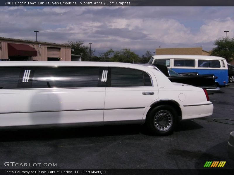 Vibrant White / Light Graphite 2001 Lincoln Town Car DaBryan Limousine